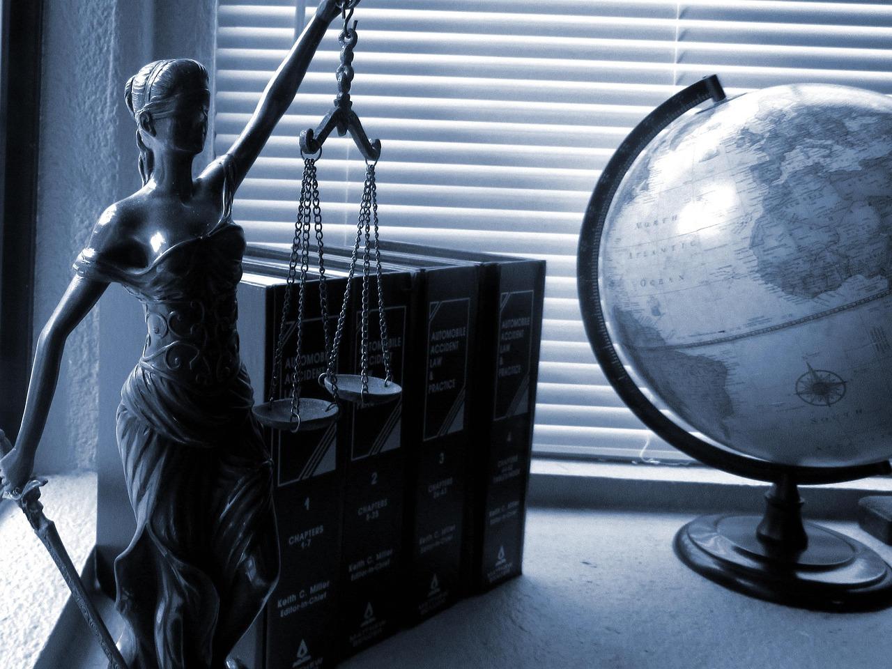 lady justice 1280x960 cropped